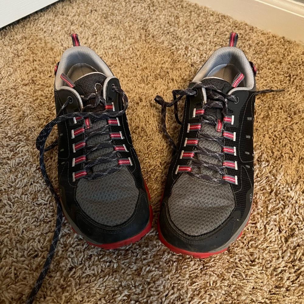 Columbia Conspiracy Razor Outdry sz 9